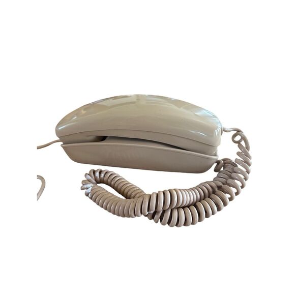 Vintage Mid Century Western Electric Trimline Rotary Dial Beige Tan Telephone - Picture 3 of 7